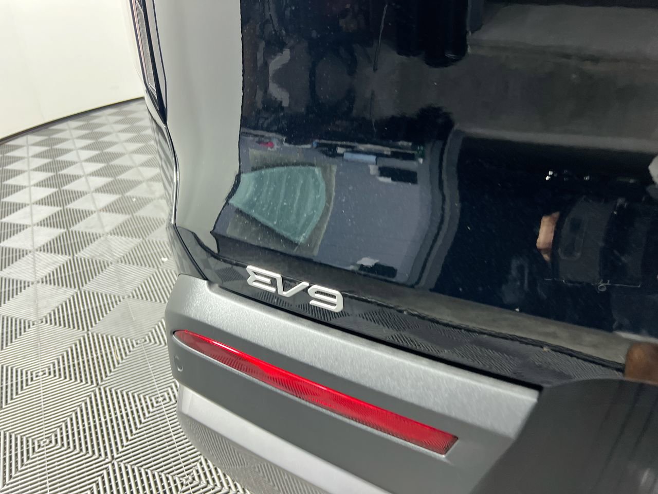 New 2026 Kia EV9 Light image 5