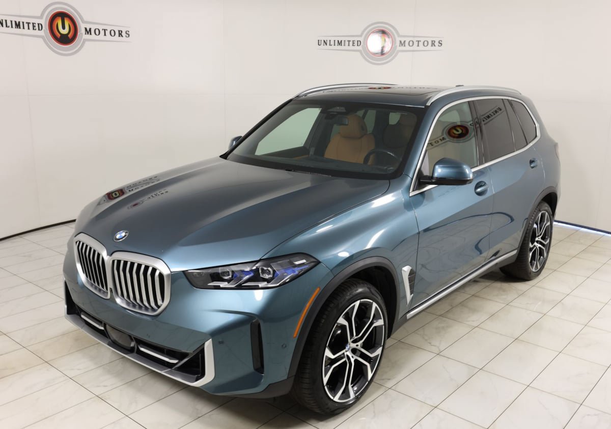 Used 2024 BMW X5 xDrive40i w/ Premium Package AWD/4WD image 33