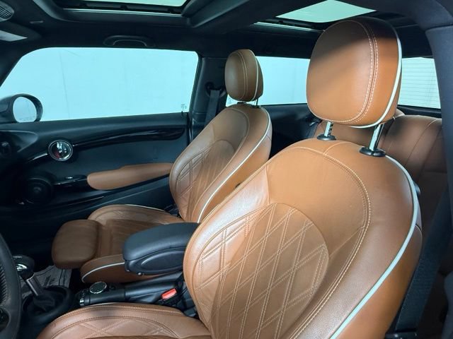 Used 2019 MINI Cooper S FWD image 6