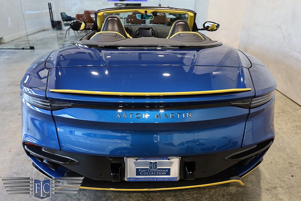 Used 2023 Aston Martin DBS Superleggera Volante image 8