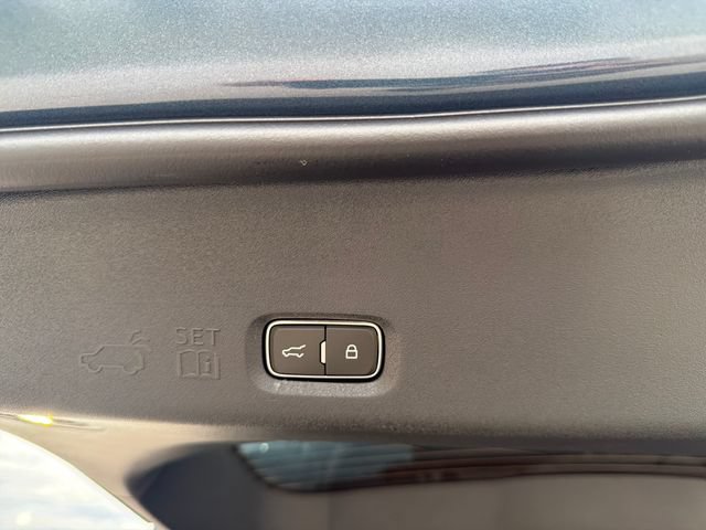 New 2027 Lincoln Navigator Reserve w/ Jet Appearance Package AWD/4WD image 9