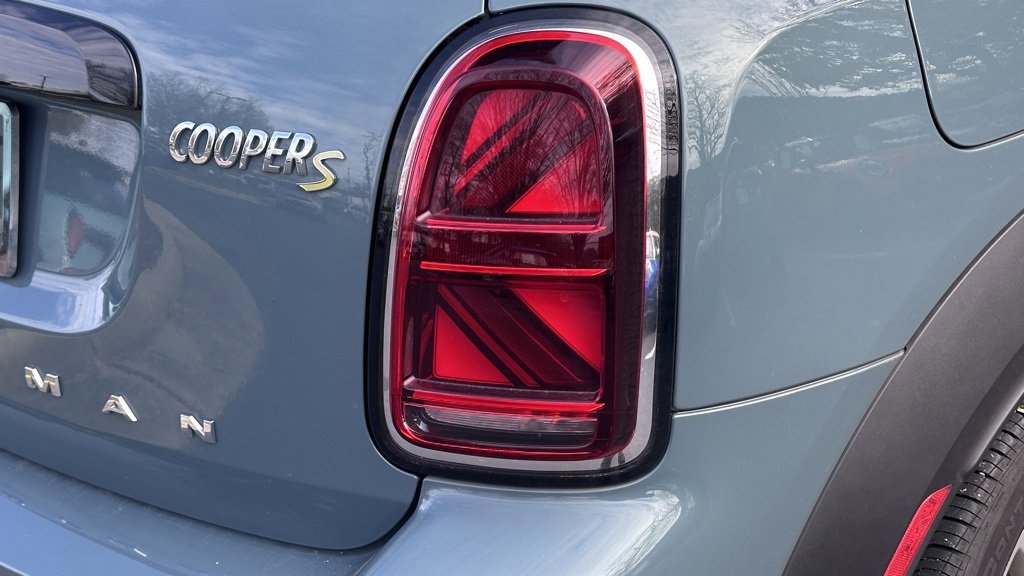 Used 2023 MINI Cooper Countryman SE w/ Signature Upholstery Package image 9