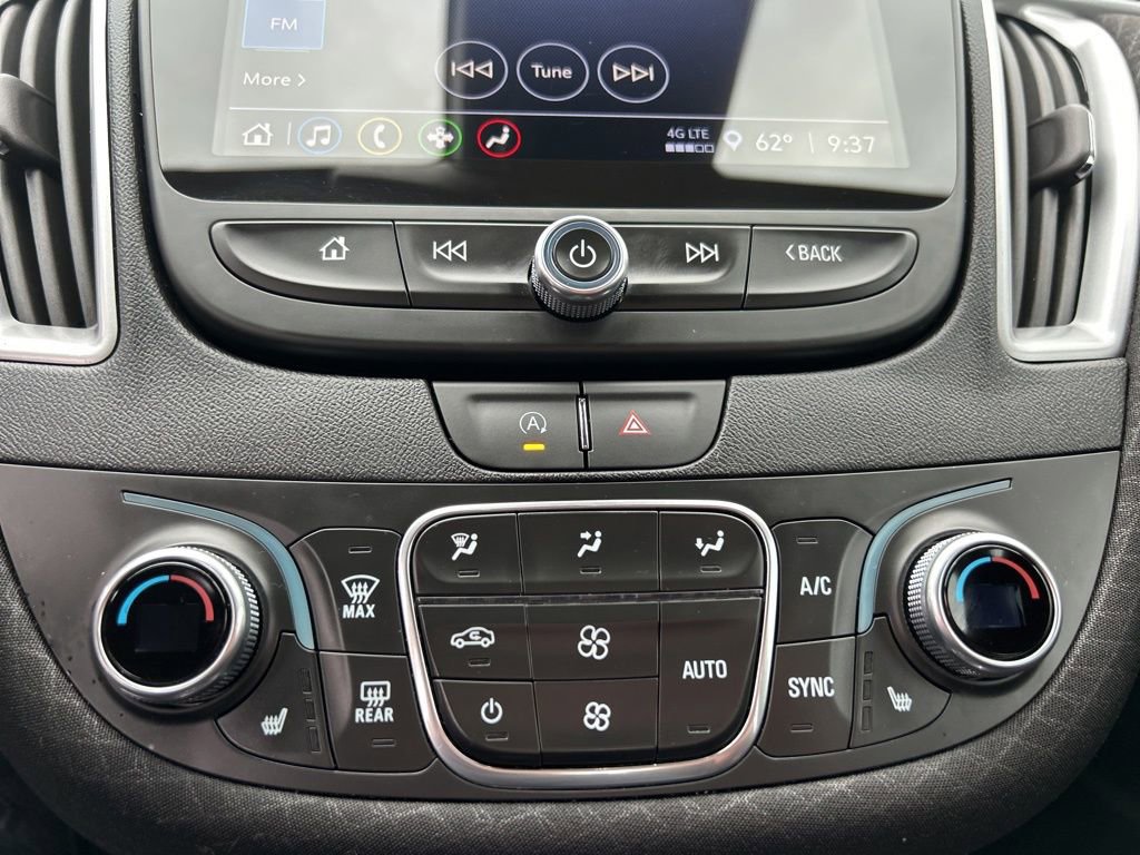 Used 2025 Chevrolet Malibu LT image 25