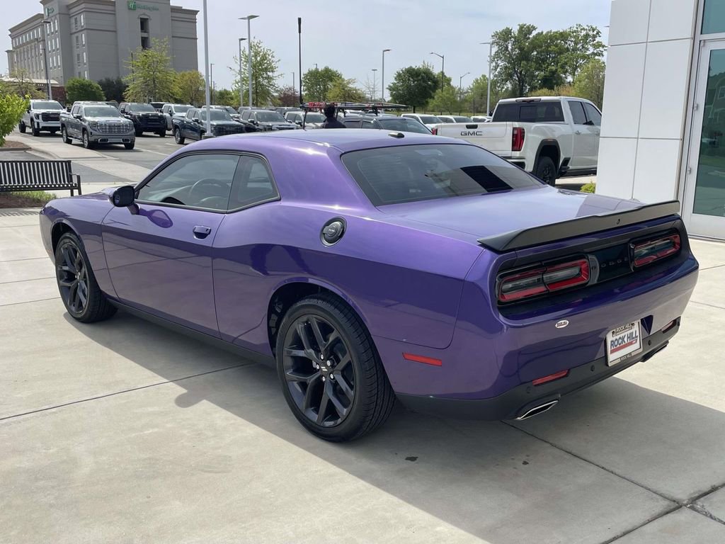 Used 2023 Dodge Challenger SXT w/ Blacktop Package image 9