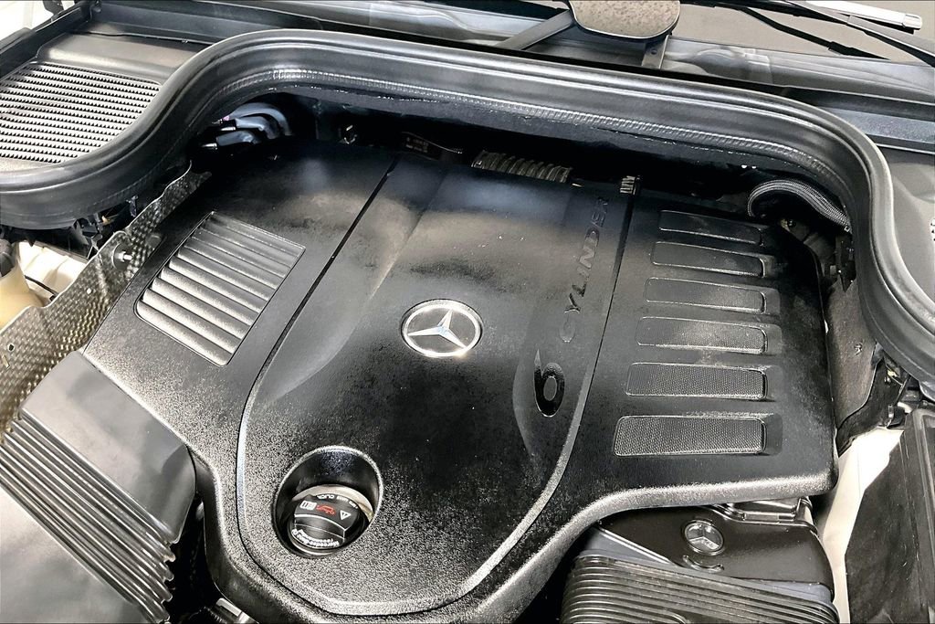 Used 2022 Mercedes-Benz GLS 450 4MATIC image 30