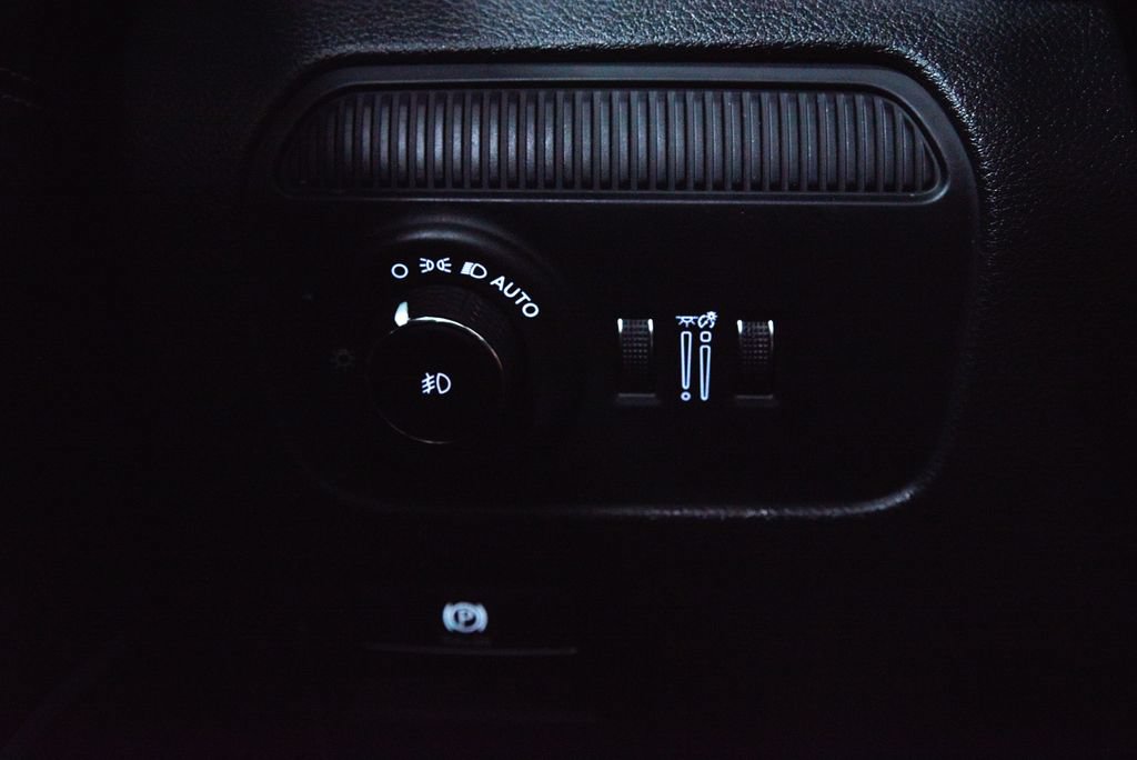 Used 2025 Jeep Wagoneer Series II RWD image 31