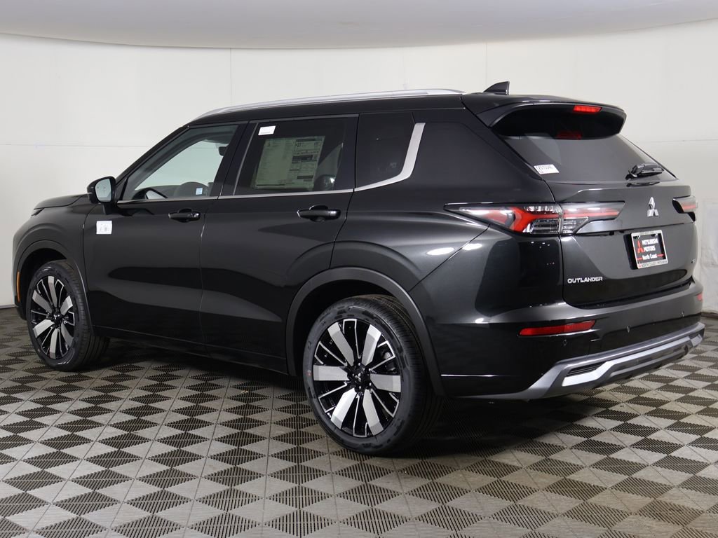 New 2026 Mitsubishi Outlander SEL image 14