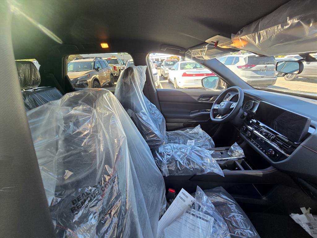 New 2026 Nissan Pathfinder Rock Creek AWD/4WD image 8