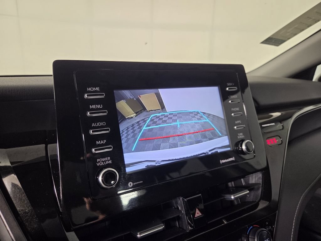 Used 2024 Toyota Camry SE FWD image 12