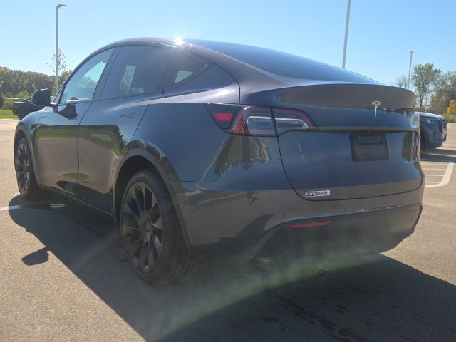 Used 2021 Tesla Model Y Long Range AWD/4WD image 14