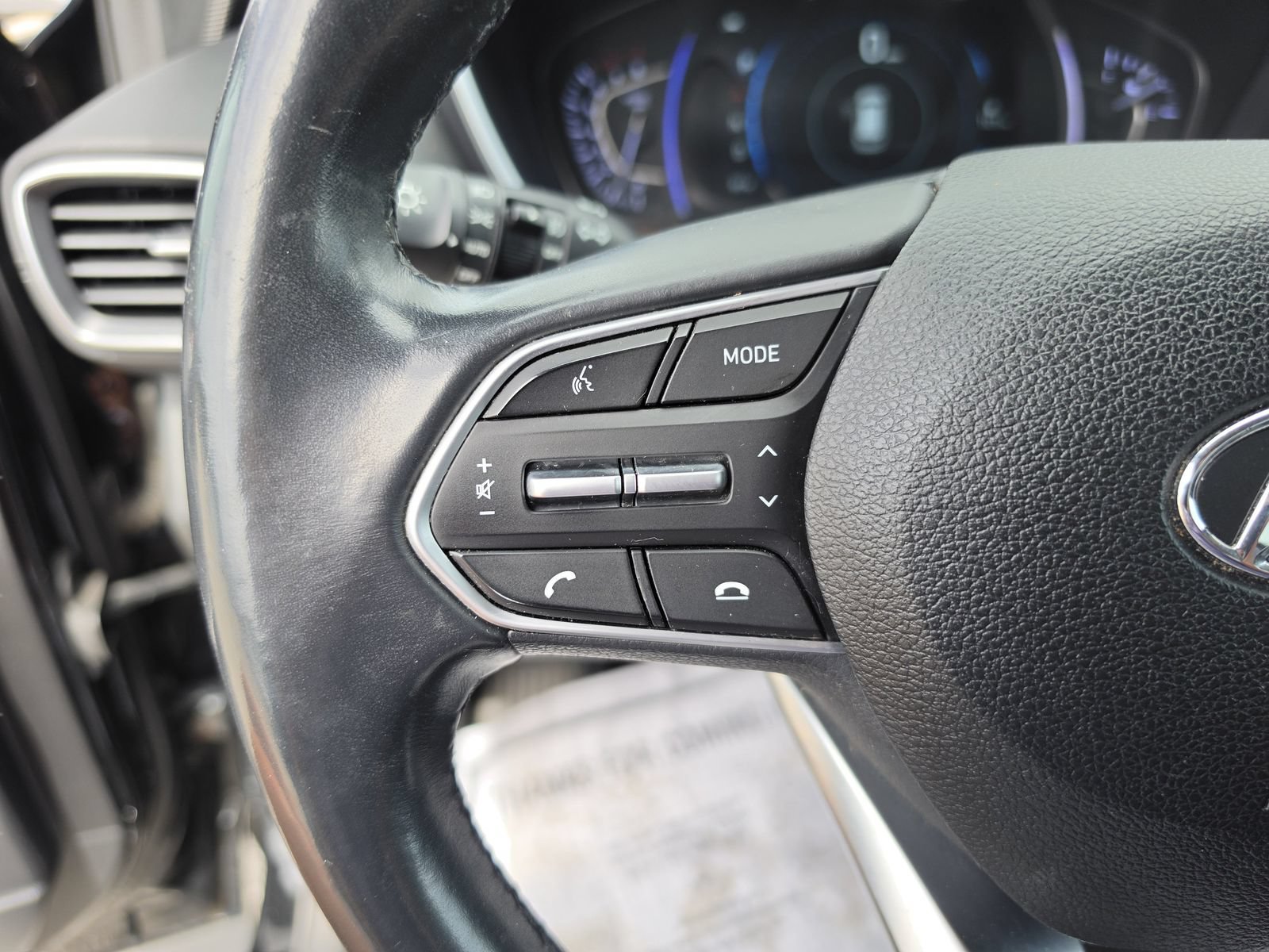 Used 2019 Hyundai Santa Fe AWD w/ Cargo Package image 32