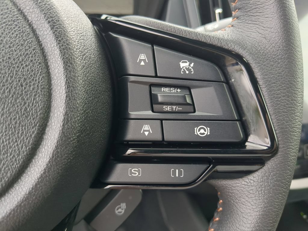 Certified 2025 Subaru Forester Touring AWD/4WD image 30