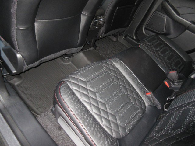 Used 2024 Ford Escape ST-Line Elite w/ Premium Technology Package image 17