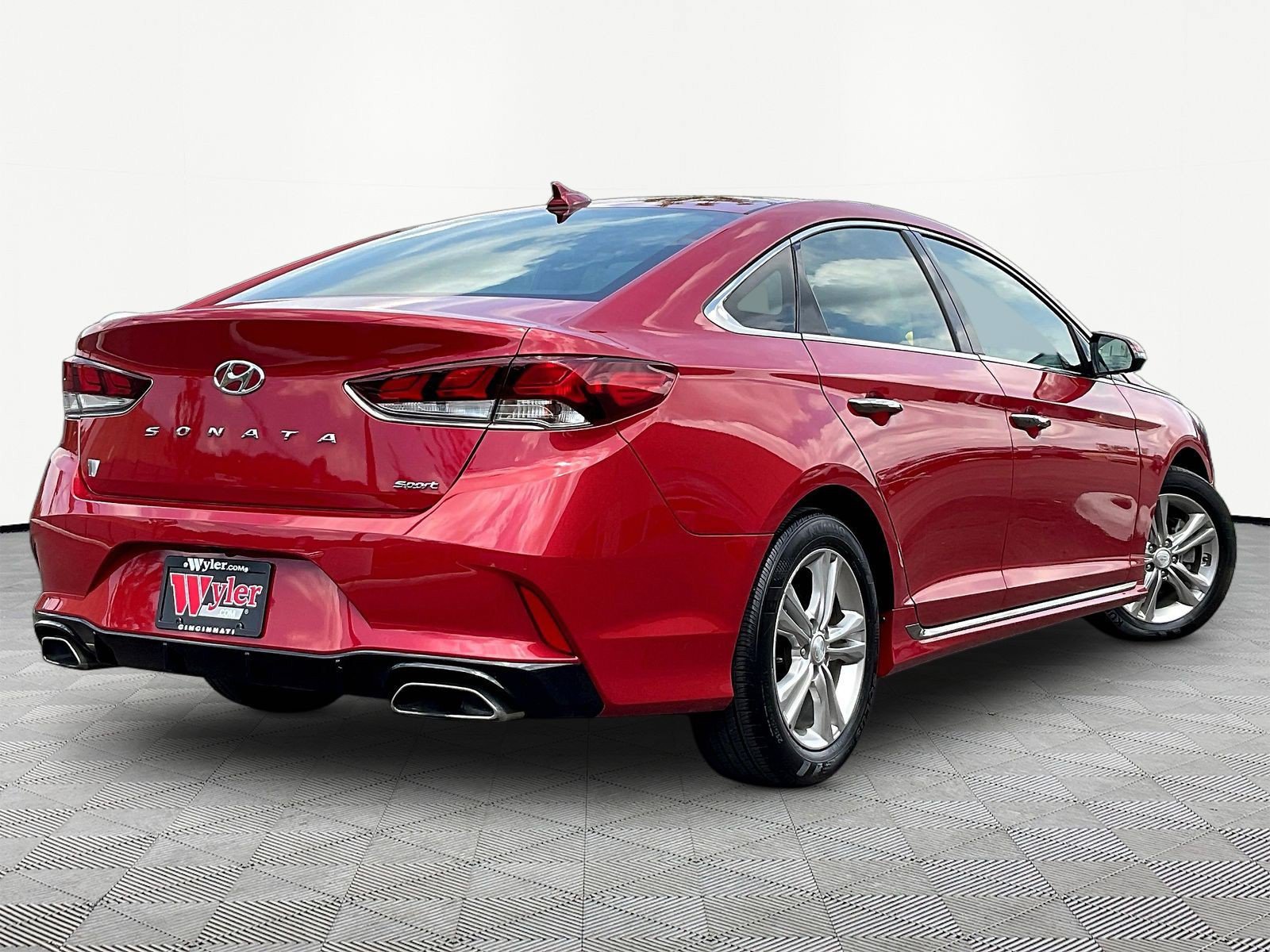Used 2018 Hyundai Sonata Sport FWD image 6