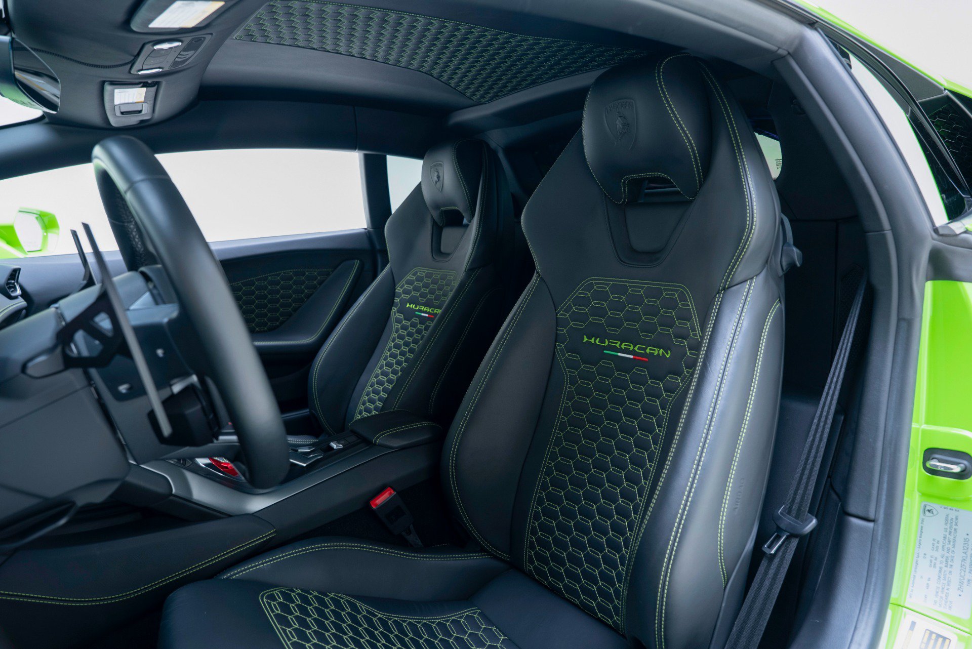 Used 2019 Lamborghini Huracan LP 580-2 RWD image 21