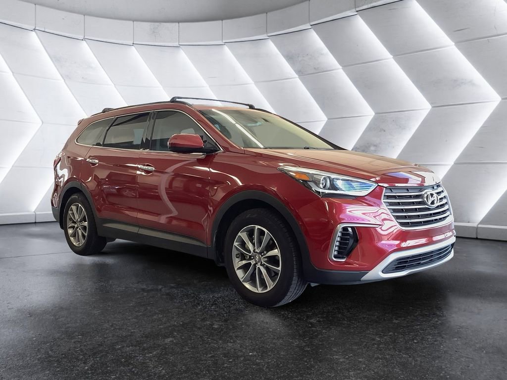 Used 2017 Hyundai Santa Fe SE image 1
