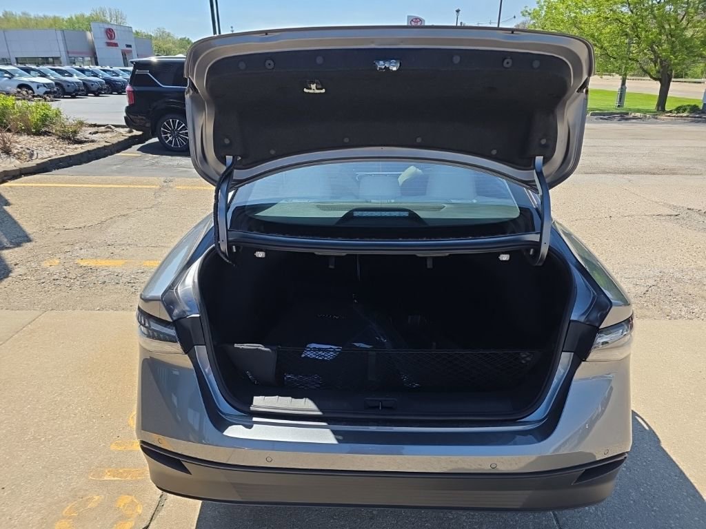 New 2026 Nissan Sentra SL FWD image 6