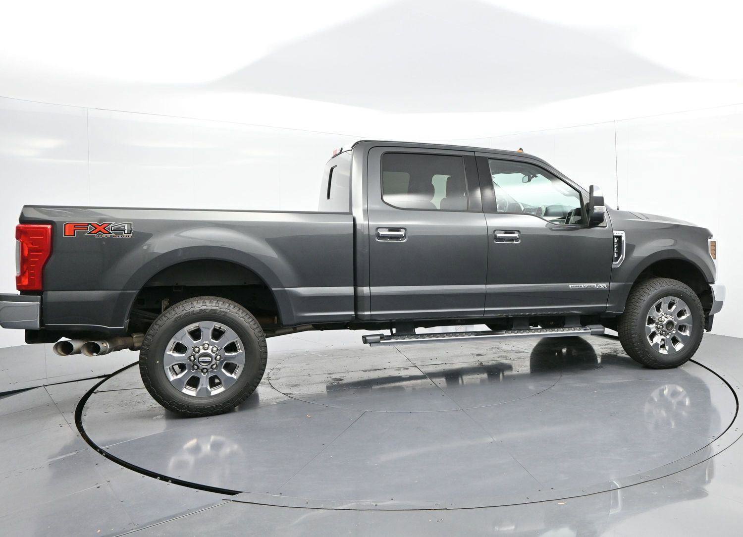 Used 2019 Ford F250 Lariat w/ Chrome Package image 8