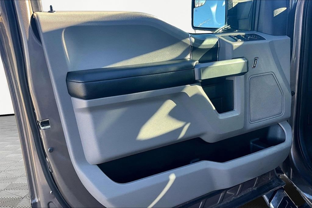 Used 2018 Ford F150 XLT w/ Equipment Group 302A Luxury image 23