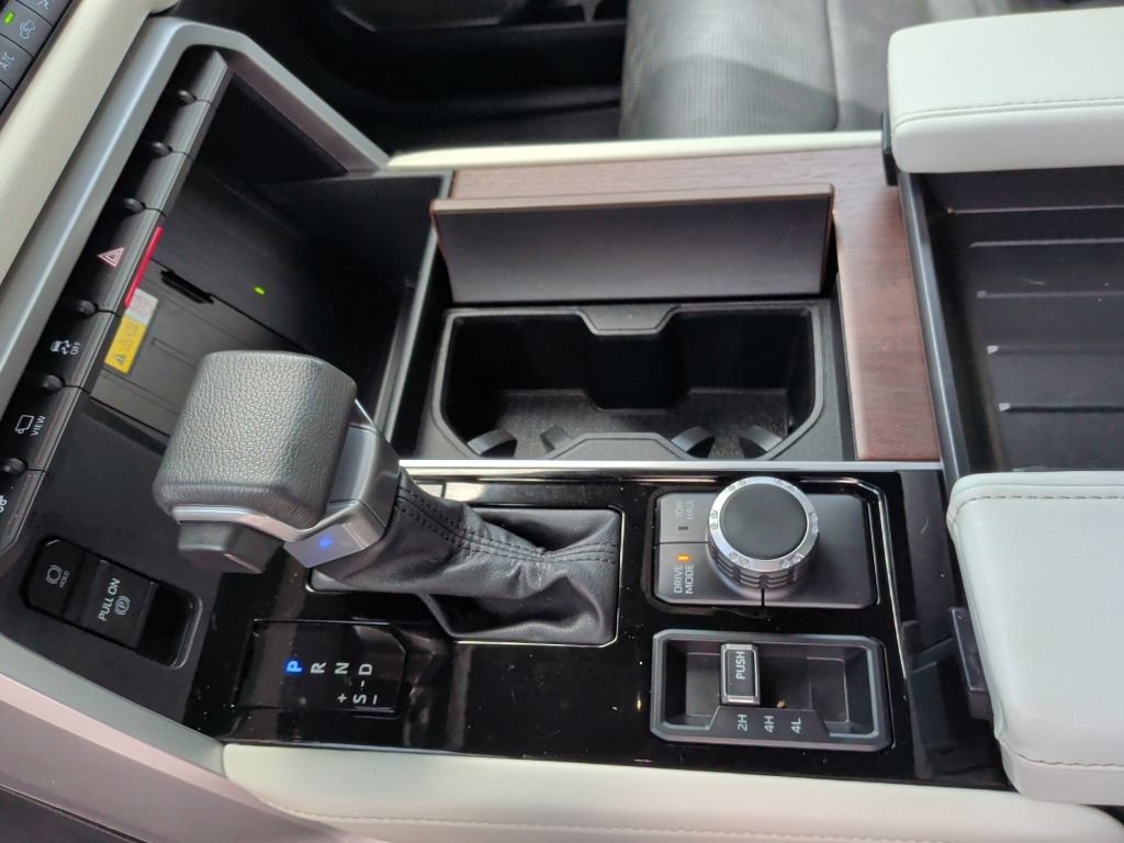 Used 2022 Toyota Tundra Capstone AWD/4WD image 34