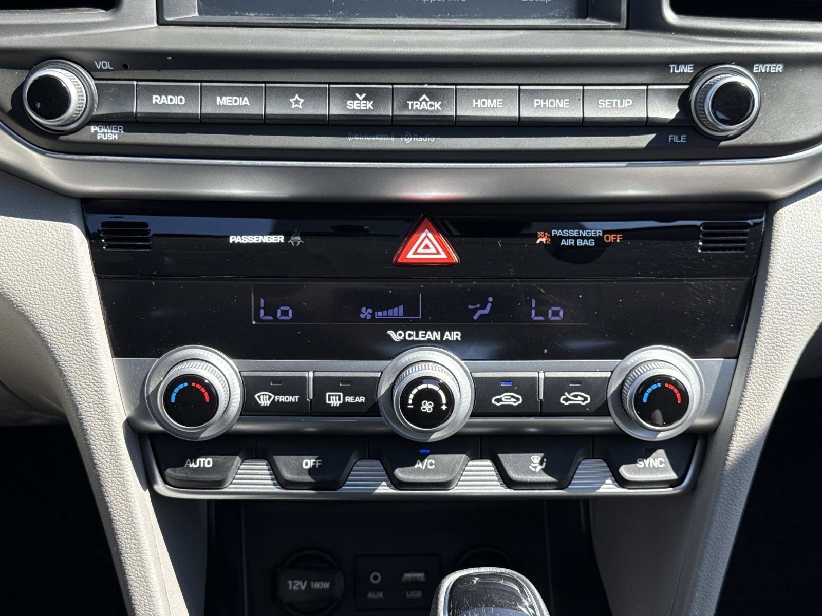 Used 2020 Hyundai Elantra SEL FWD image 6