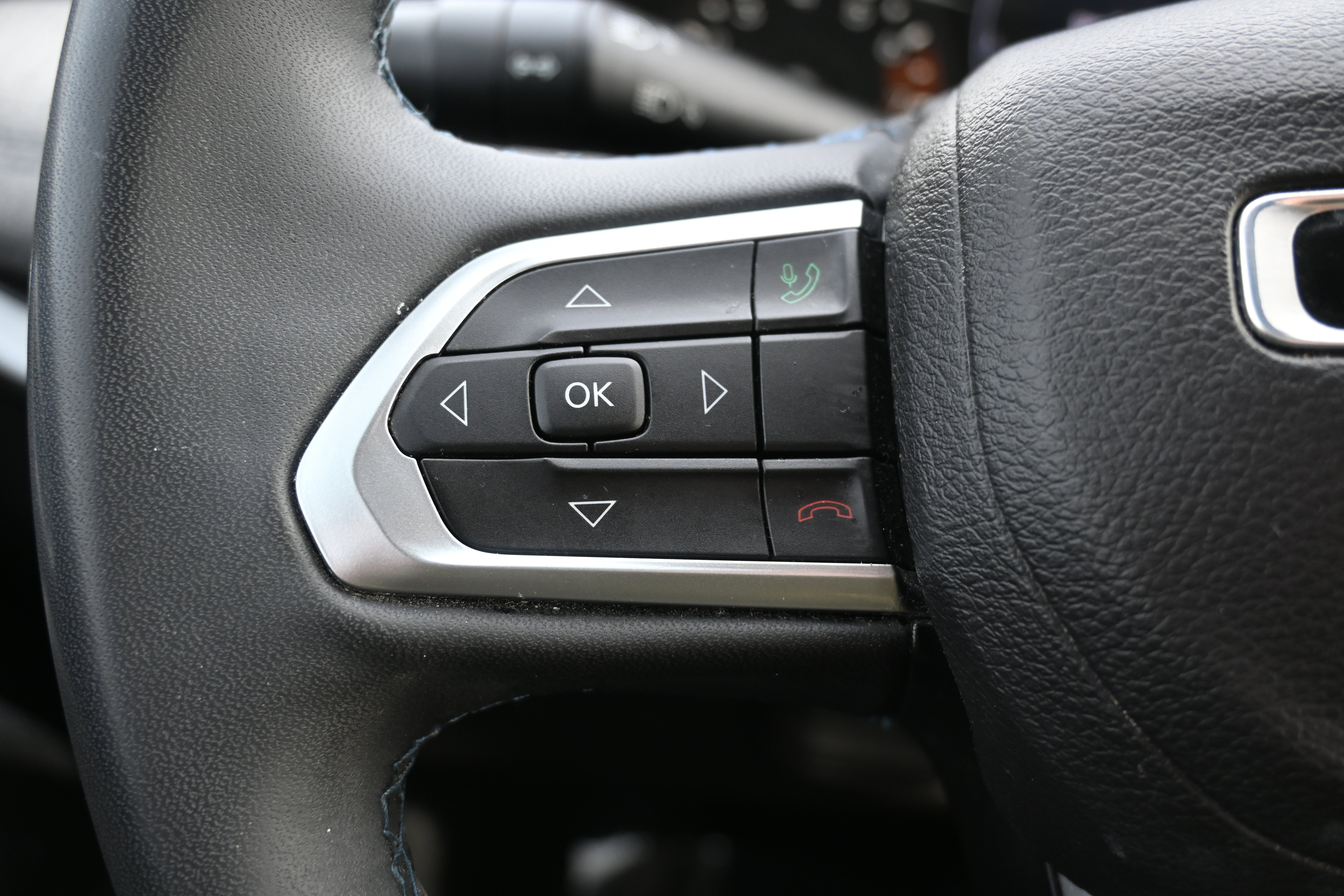 Used 2022 Jeep Compass Latitude image 19