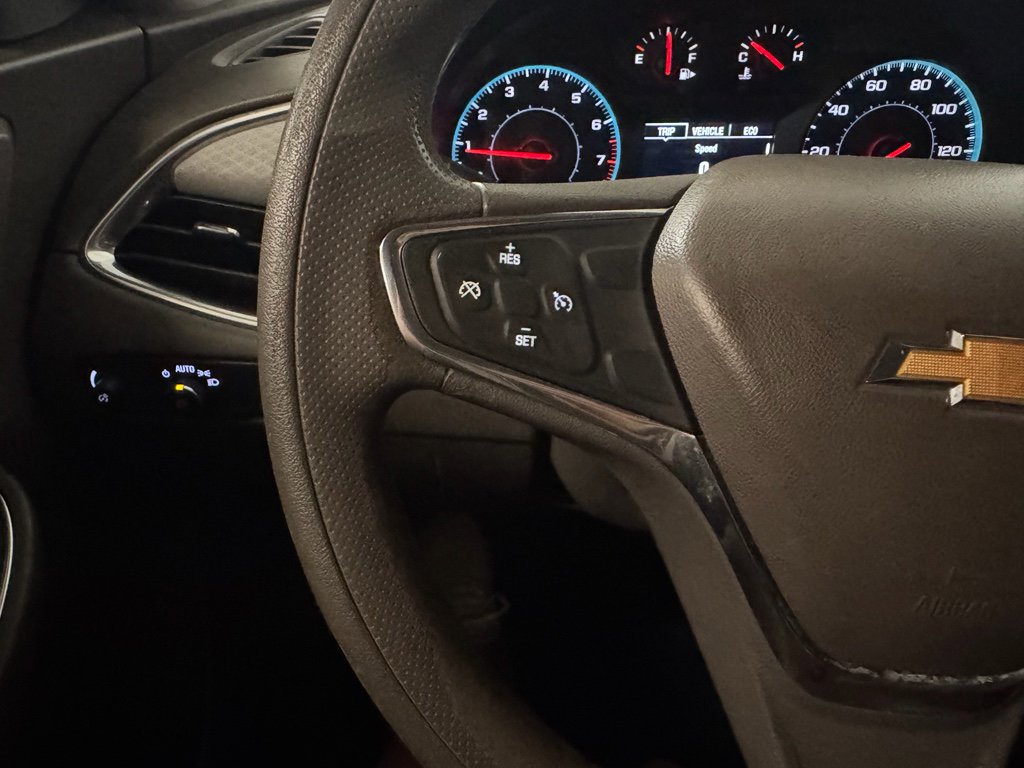 Used 2020 Chevrolet Malibu LT FWD image 21