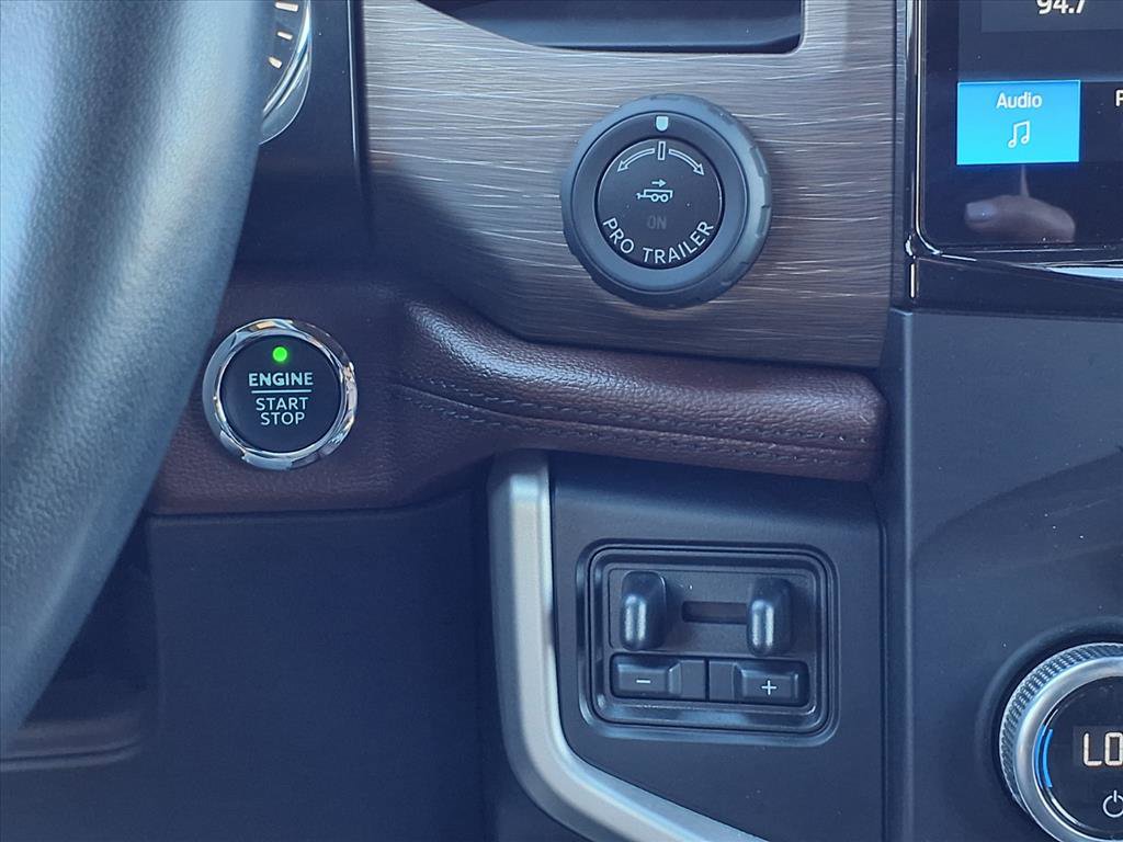 Used 2023 Ford Expedition Limited image 14