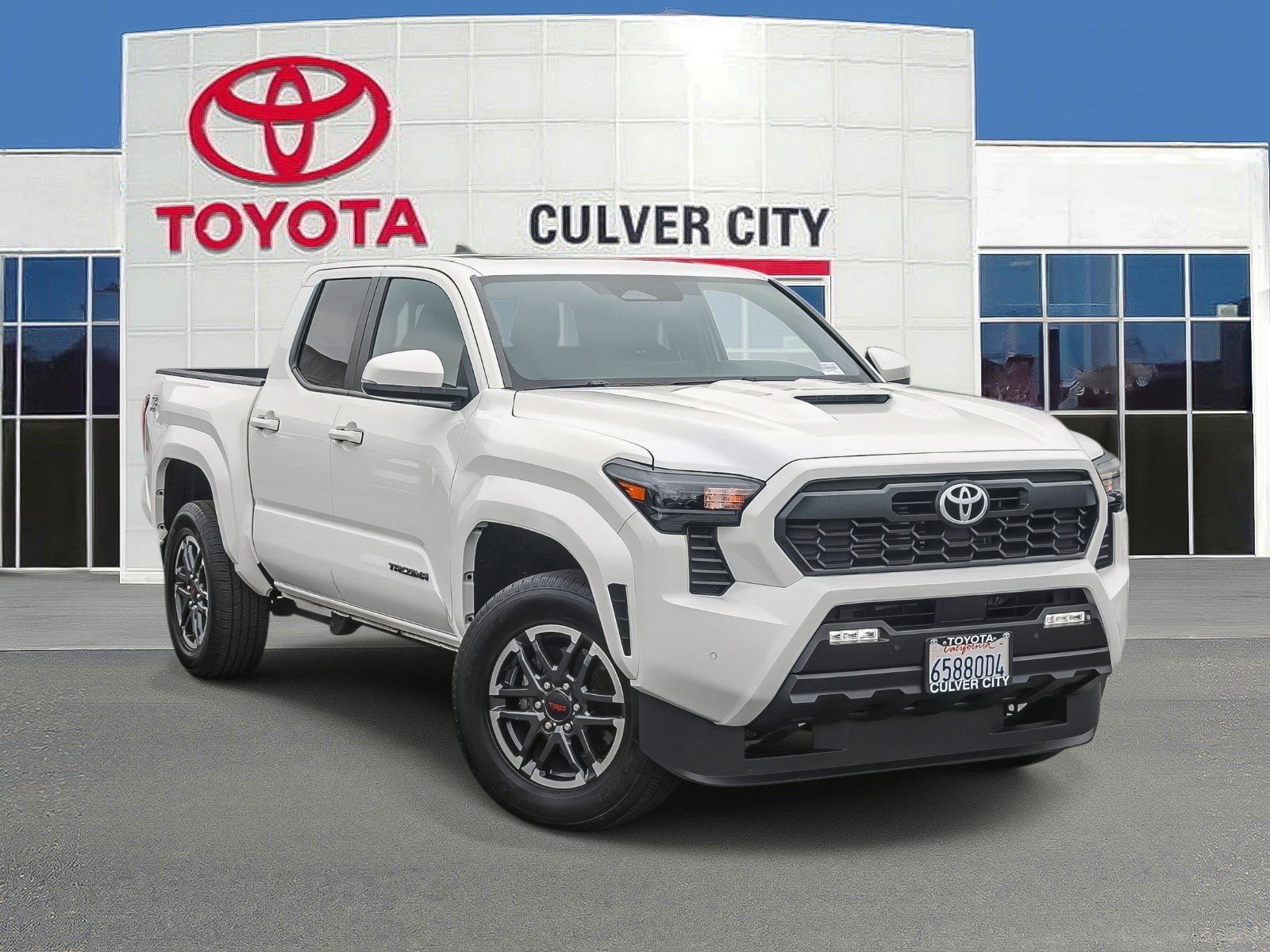 Certified 2024 Toyota Tacoma TRD Sport w/ TRD Sport Upgrade Package AWD/4WD image 1