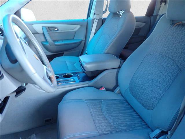 Used 2017 Chevrolet Traverse LT image 11