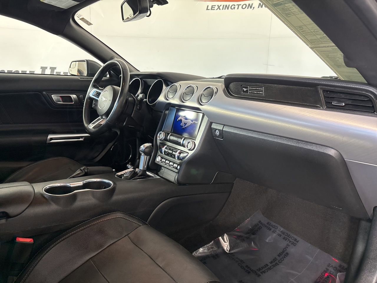 Used 2020 Ford Mustang Premium image 24