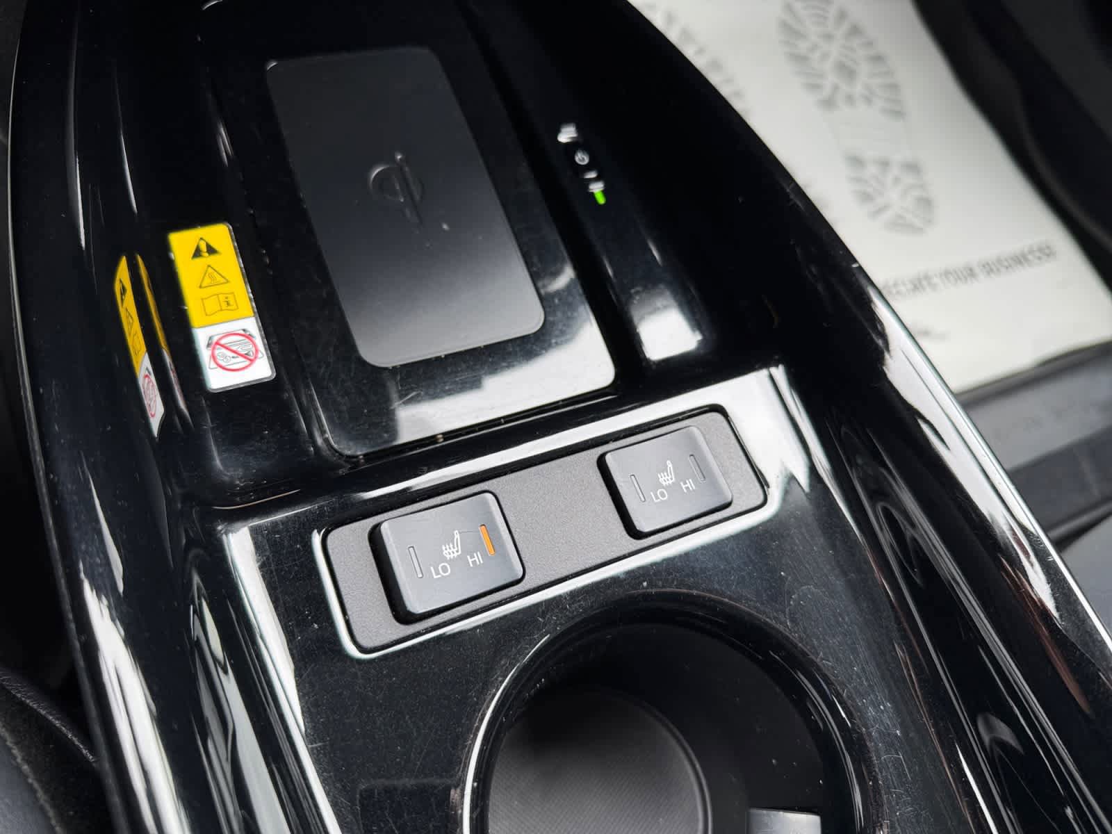 Used 2019 Toyota Prius XLE FWD image 4