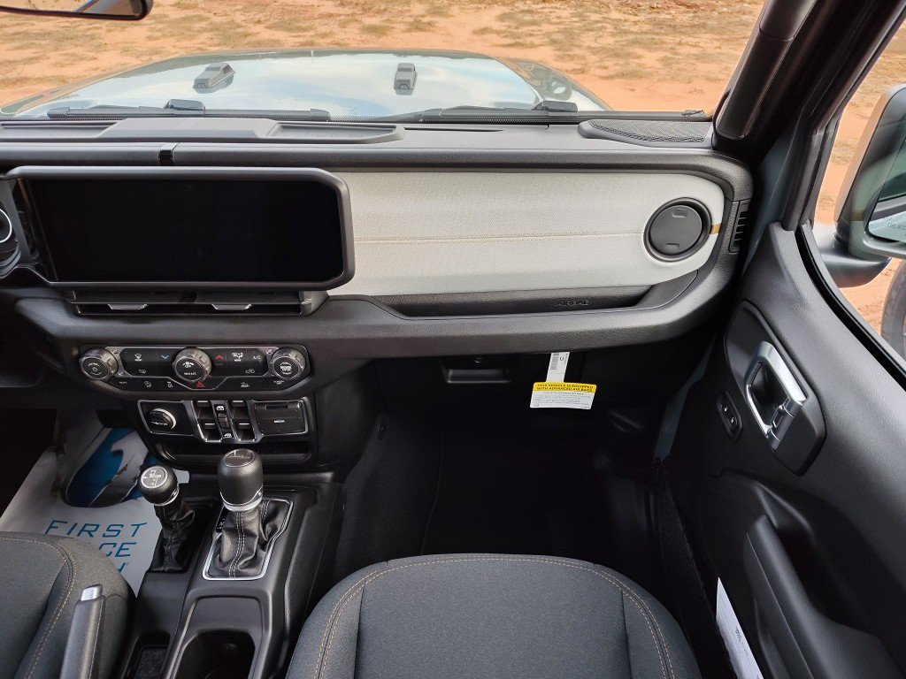 New 2026 Jeep Gladiator Sport AWD/4WD image 24