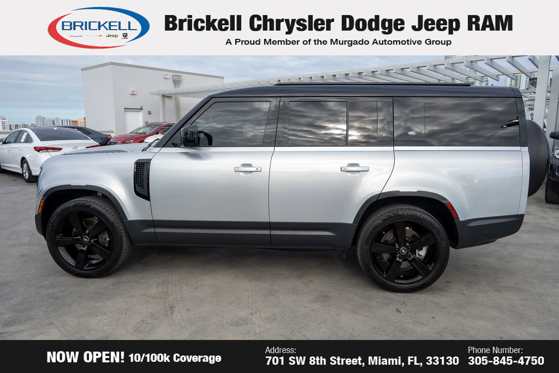 Used 2023 Land Rover Defender 130 SE image 8