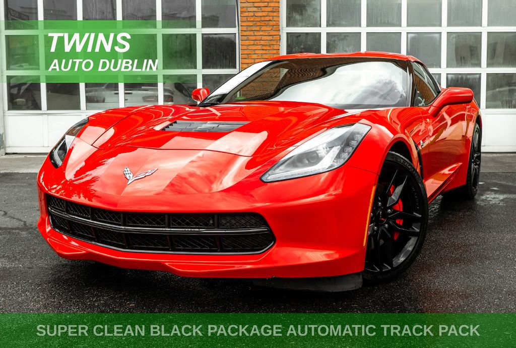 Used 2019 Chevrolet Corvette Stingray Coupe w/ 1LT RWD image 1