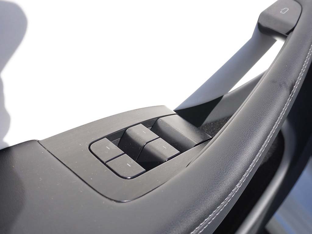 Used 2025 Tesla Model 3 Long Range RWD image 35