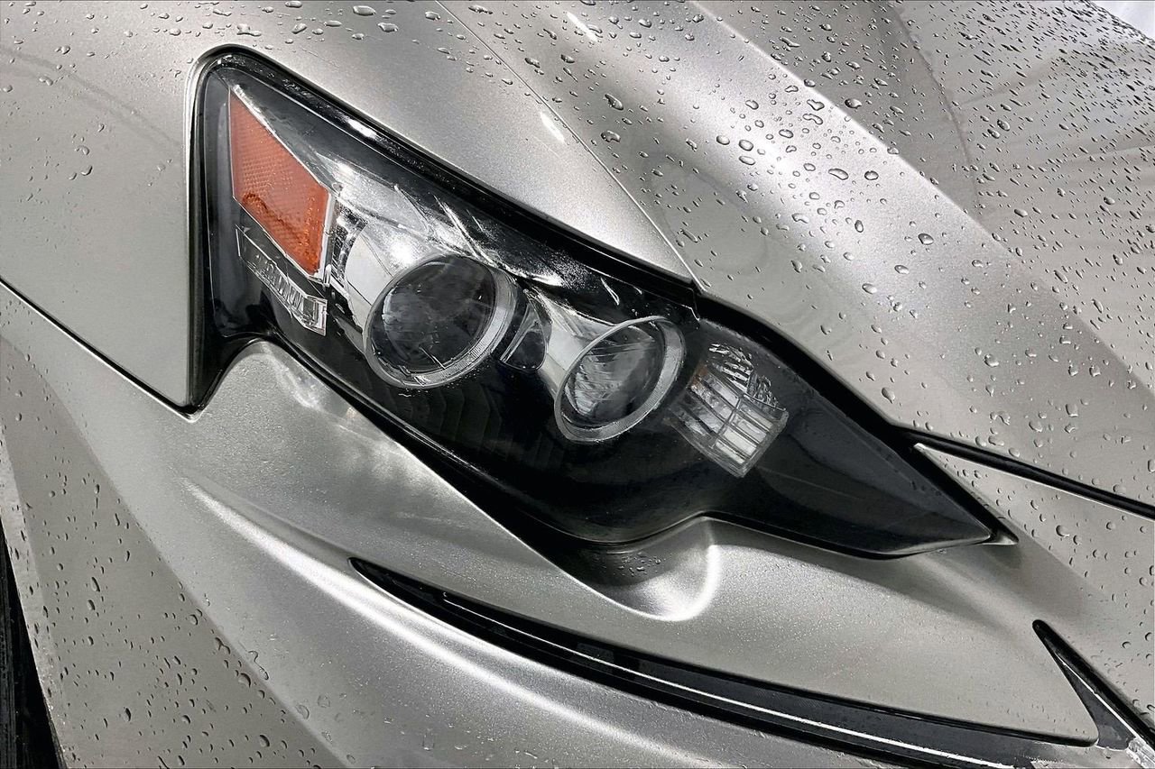 Used 2016 Lexus IS 300 AWD w/ Premium Package image 12