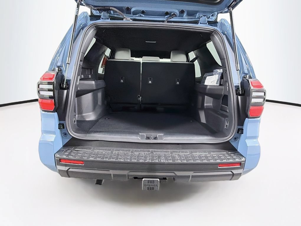 New 2026 Toyota 4Runner SR5 AWD/4WD image 25