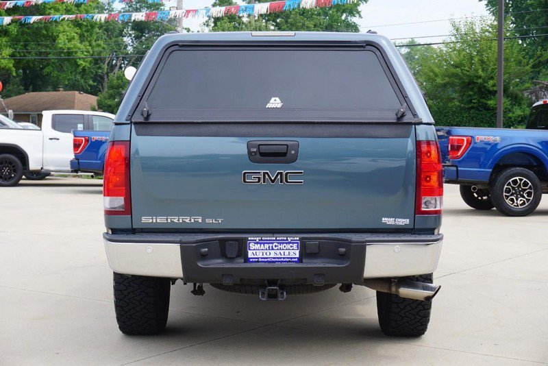 Used 2012 GMC Sierra 1500 SLT w/ Chrome Essentials Package AWD/4WD image 4