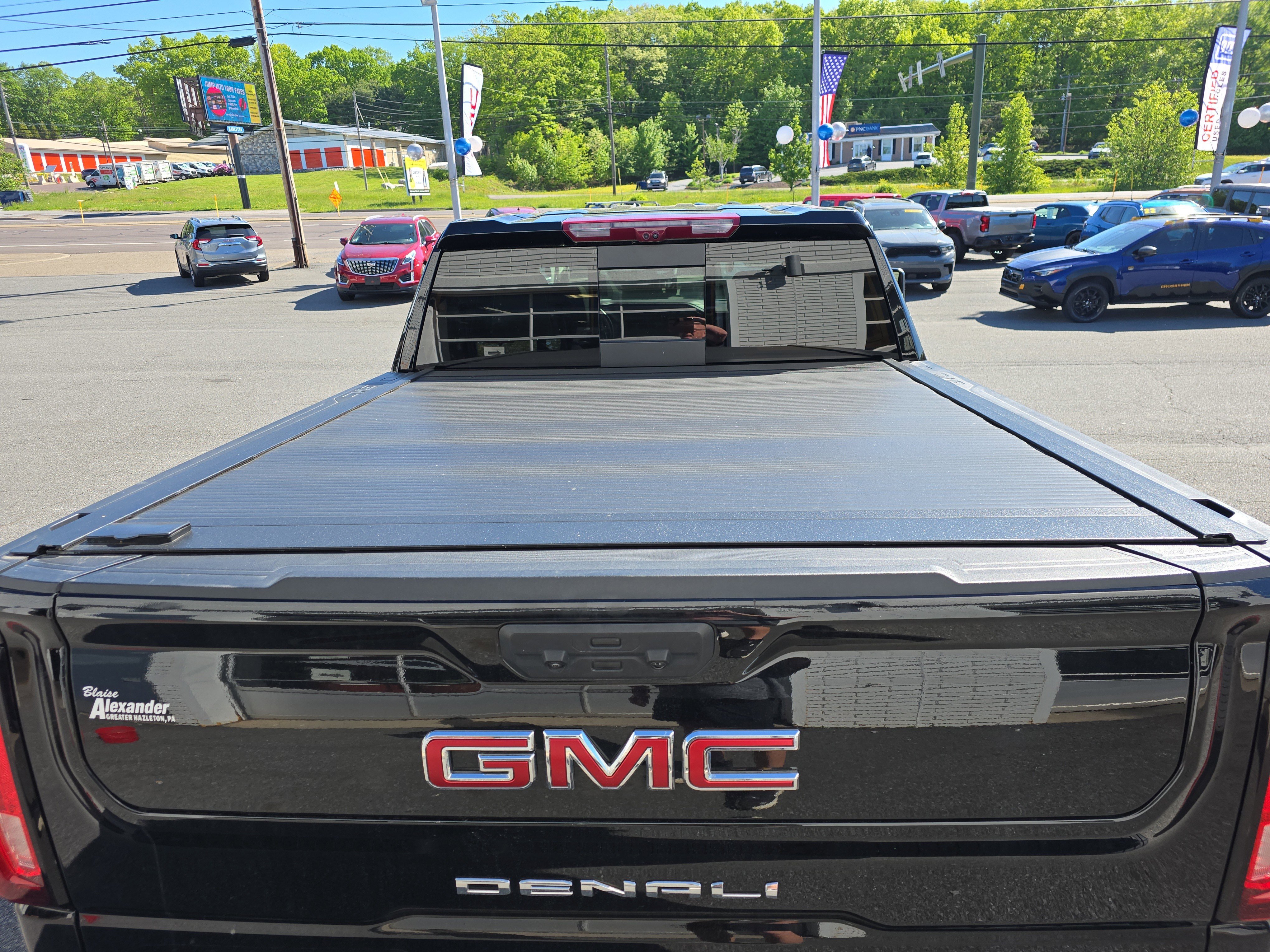Used 2024 GMC Sierra 1500 Denali AWD/4WD image 5