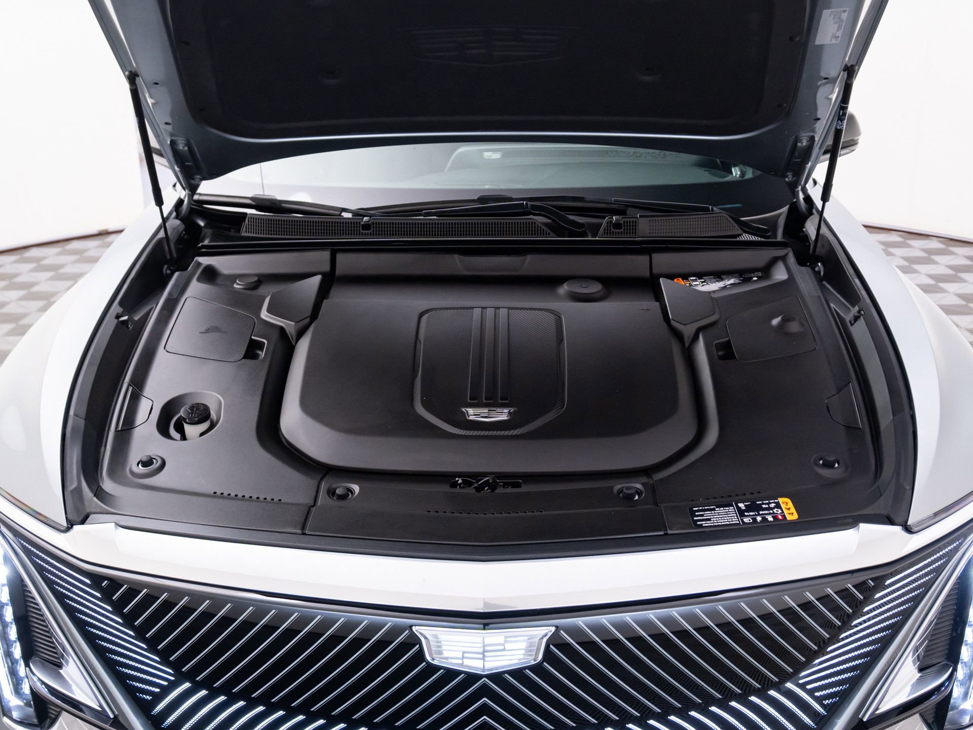 Certified 2024 Cadillac Lyriq Luxury w/ LPO, Floor Liner Package image 31