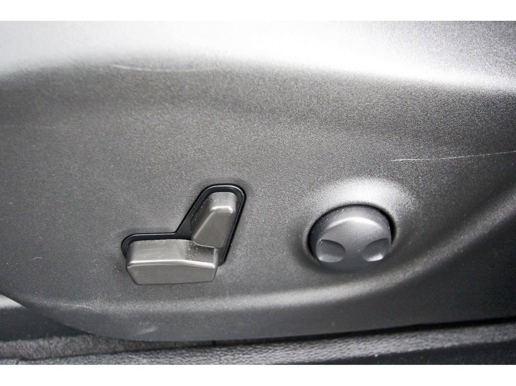 Used 2022 Jeep Cherokee Trailhawk w/ Trailer Tow Group image 29