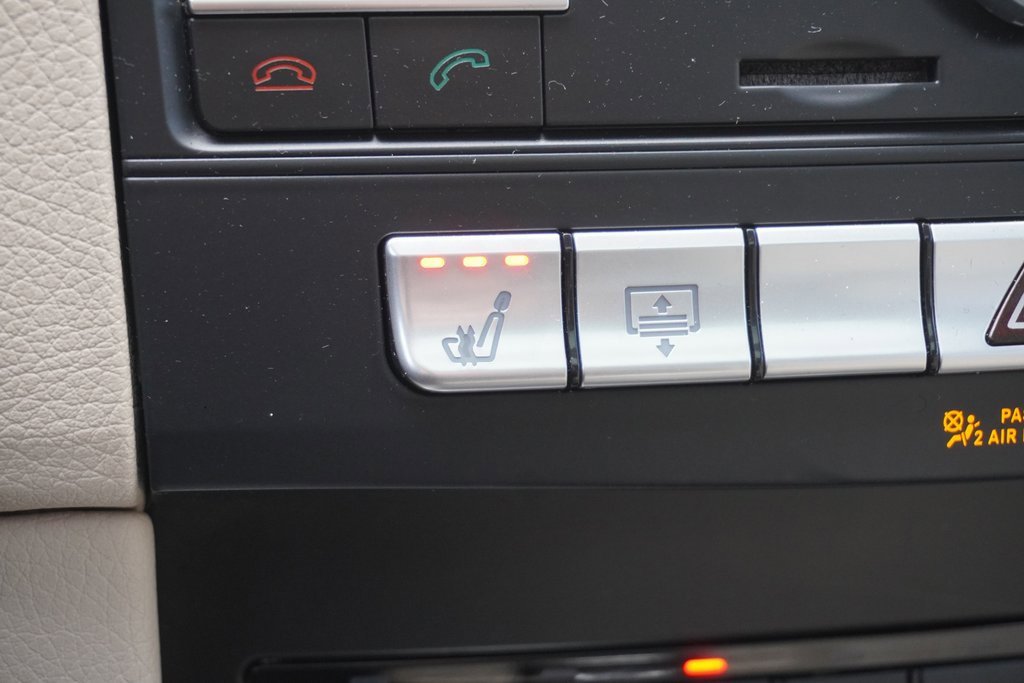 Used 2016 Mercedes-Benz E 350 Sedan image 22