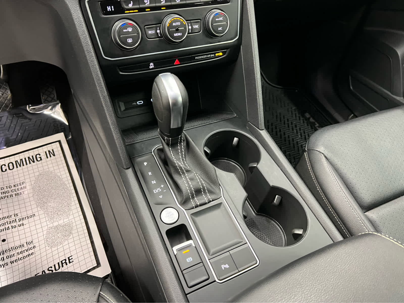 Used 2021 Volkswagen Atlas SE w/ Towing Package image 27