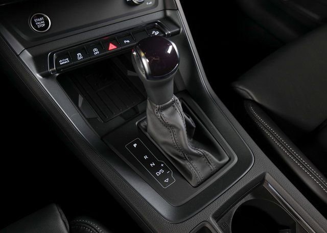 New 2025 Audi Q3 2.0T Premium image 14