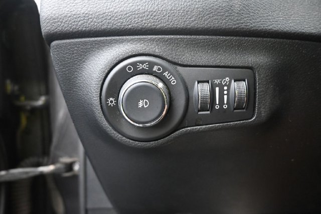 Used 2018 Jeep Compass Latitude w/ Popular Equipment Group AWD/4WD image 7