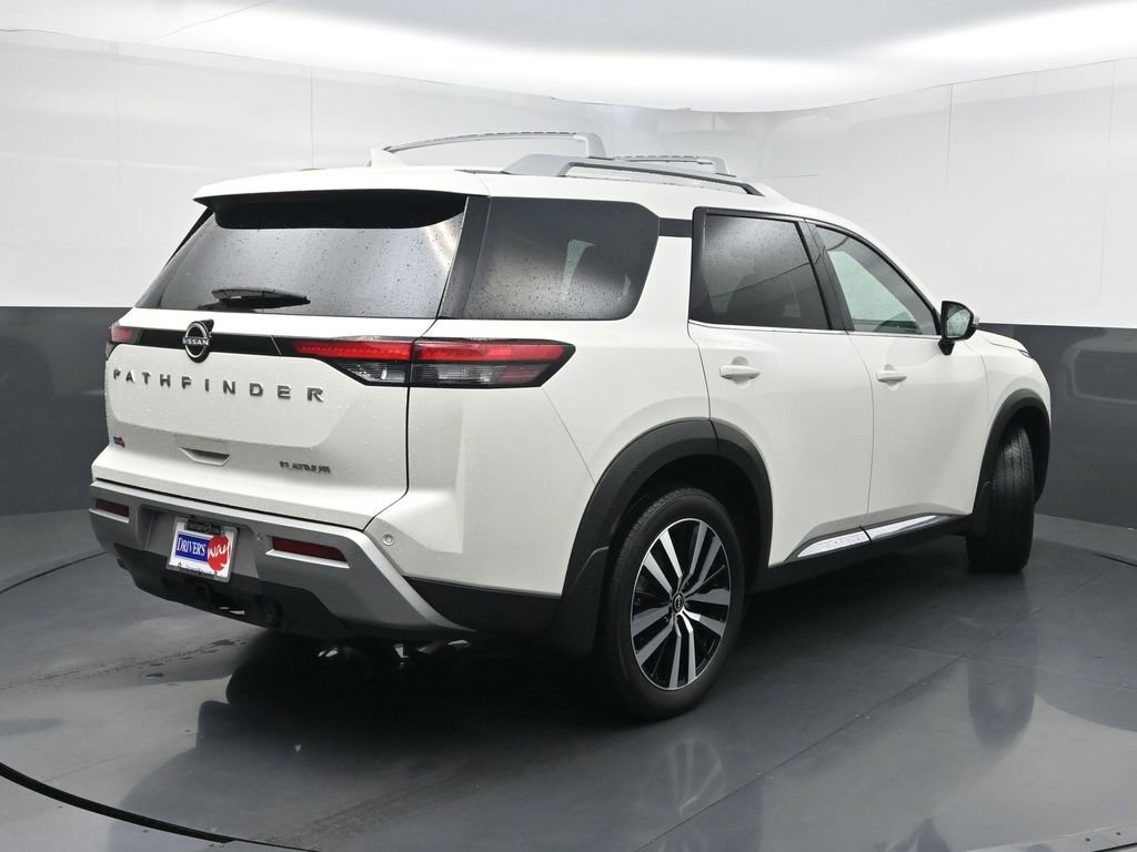 Used 2024 Nissan Pathfinder Platinum FWD image 28