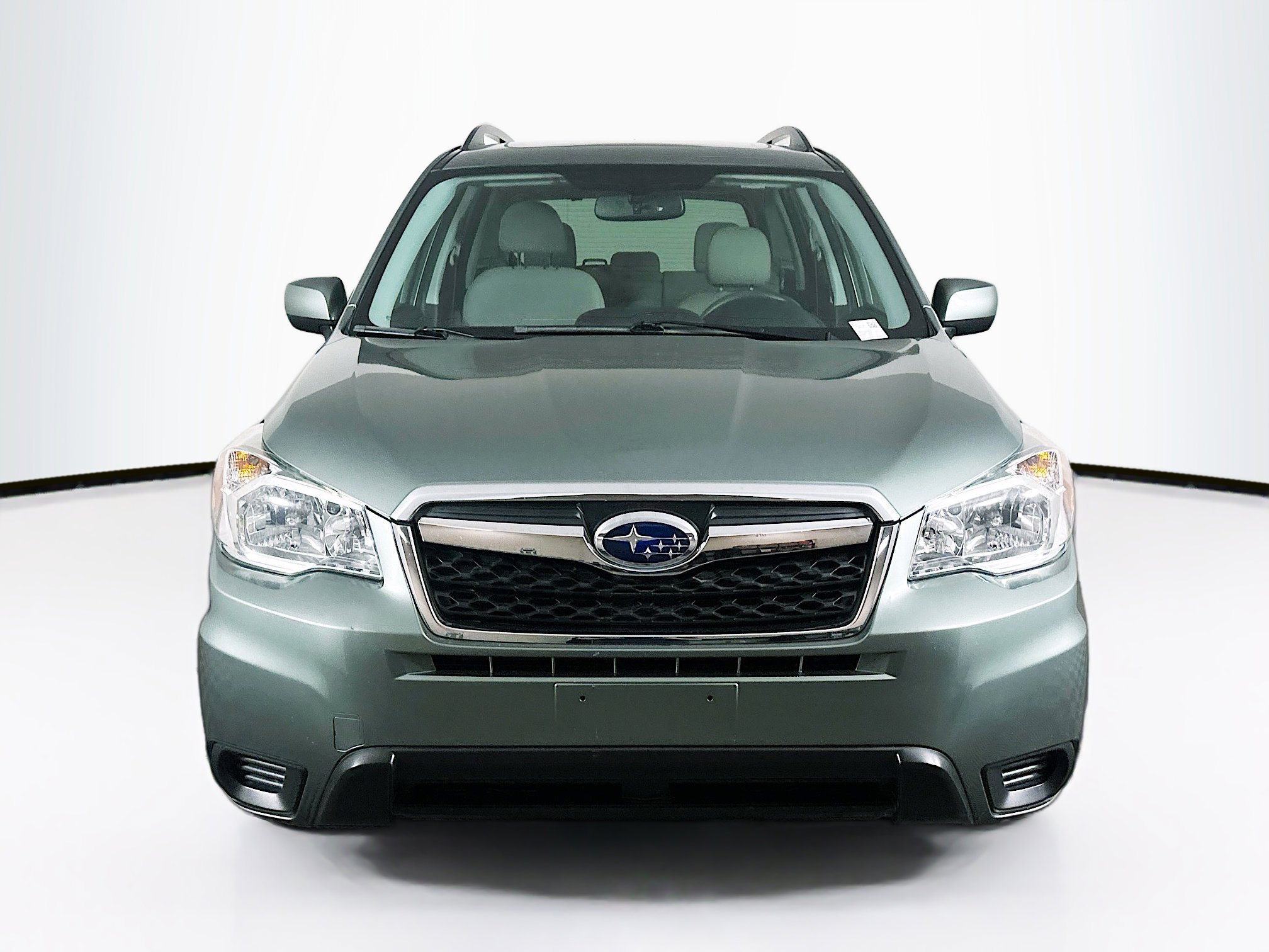 Used 2015 Subaru Forester 2.5i Premium w/ All-Weather Package AWD/4WD image 2