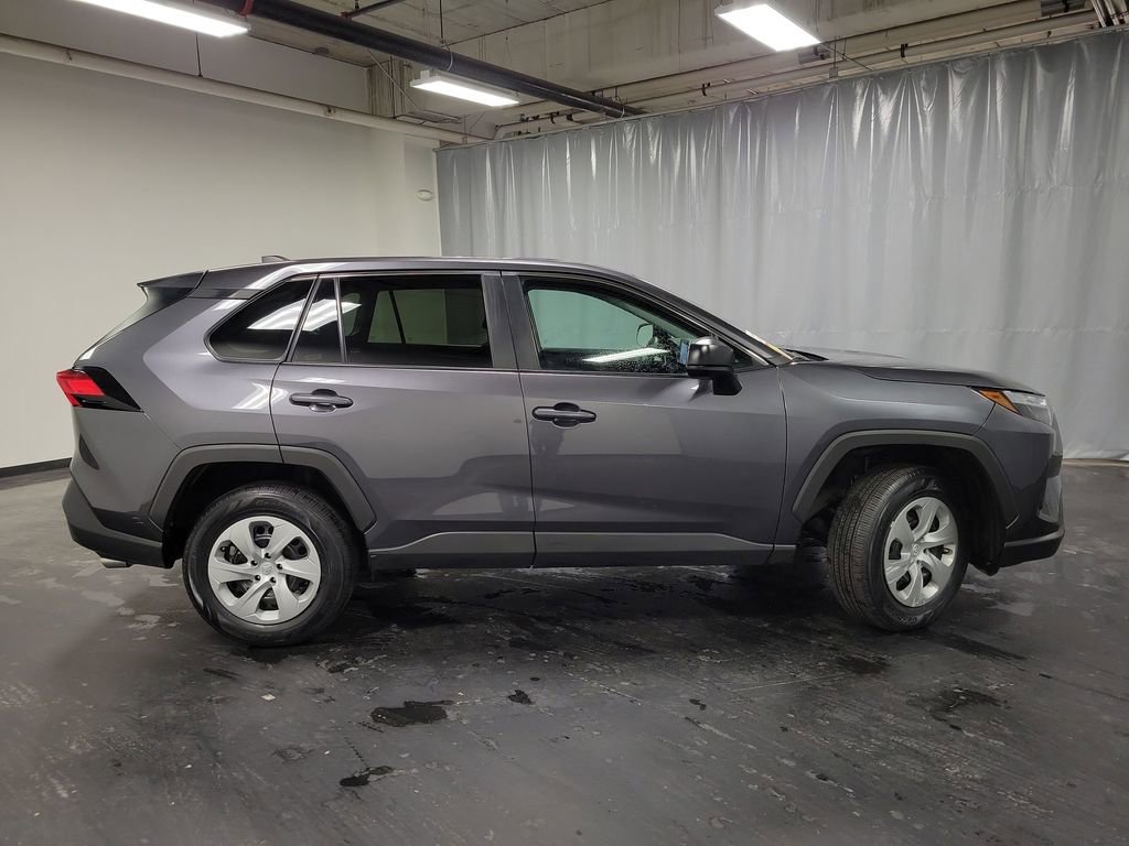 Used 2024 Toyota RAV4 LE image 9