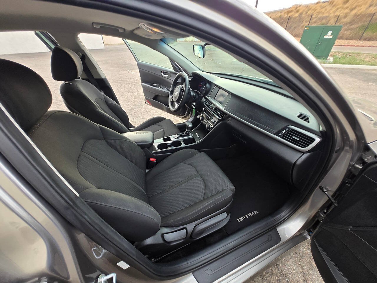 Used 2018 Kia Optima LX FWD image 34